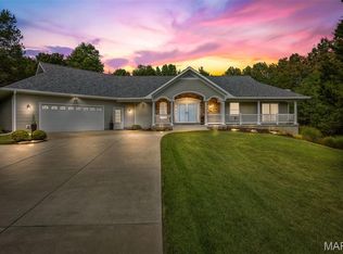 5753 Forest Dr, Hillsboro, MO 63050