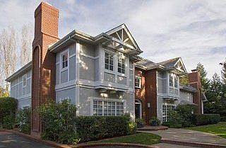 1st image of 9 Isabella Ave
