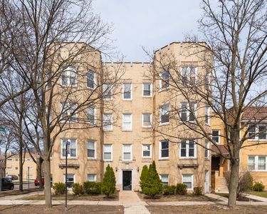 2656 W Lunt Ave APT 1, Chicago, IL, 60645