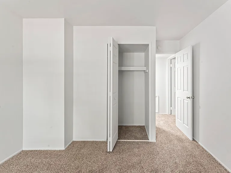 Apple Creek 2BR 2Ba
