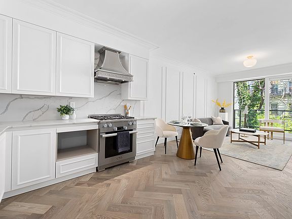 5th image of 333 E 82nd St #3D