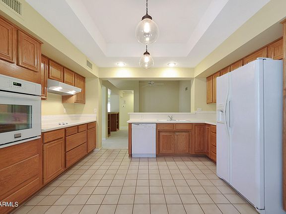 5th image of 13818 W GREENVIEW Drive