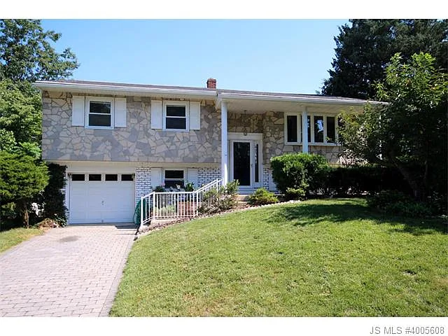 14 Cypress Rd photo 1