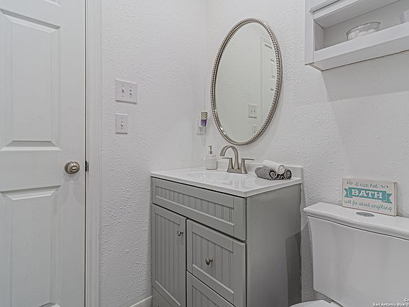 5th image of 203 W Palfrey St