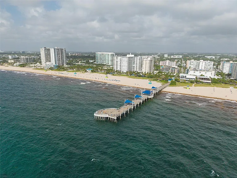 133 N Pompano Beach Blvd #501 — Photo 38