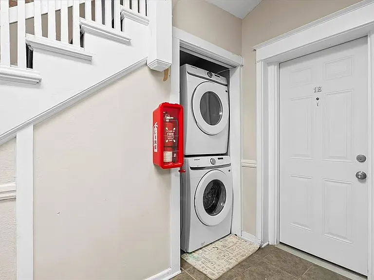1114 E Armour Blvd #1SW — Photo 8