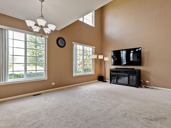 5th image of 2215 Pembridge Dr