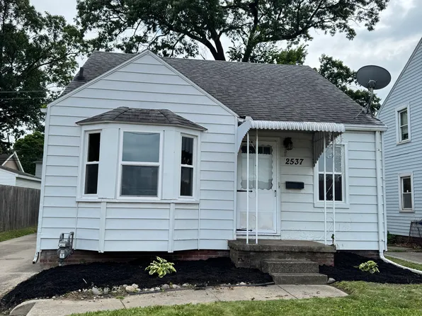 2537 W Sylvania Ave, Toledo, OH 43613