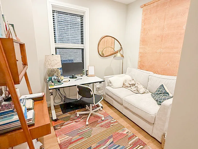 2244 N Kenmore Ave #2S — Photo 11