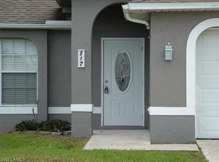 817 SW 8th Pl, Cape Coral, FL 33991