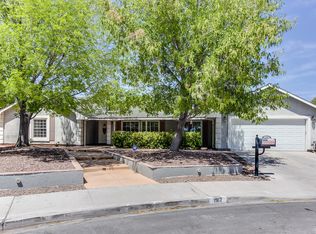 1917 Stonehaven Dr, Las Vegas, NV 89108