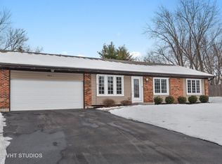 985 Partridge Ln, Lake Zurich, IL 60047