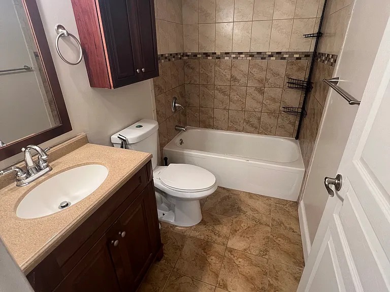 220 Linden St #202 — Photo 9