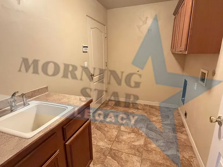 4648 Mesa Rico Dr — Photo 19