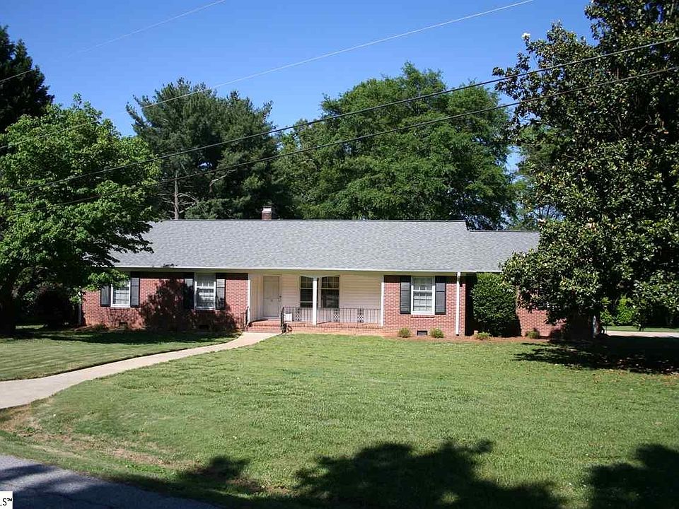 1st image of 8 Briarwood Blvd
