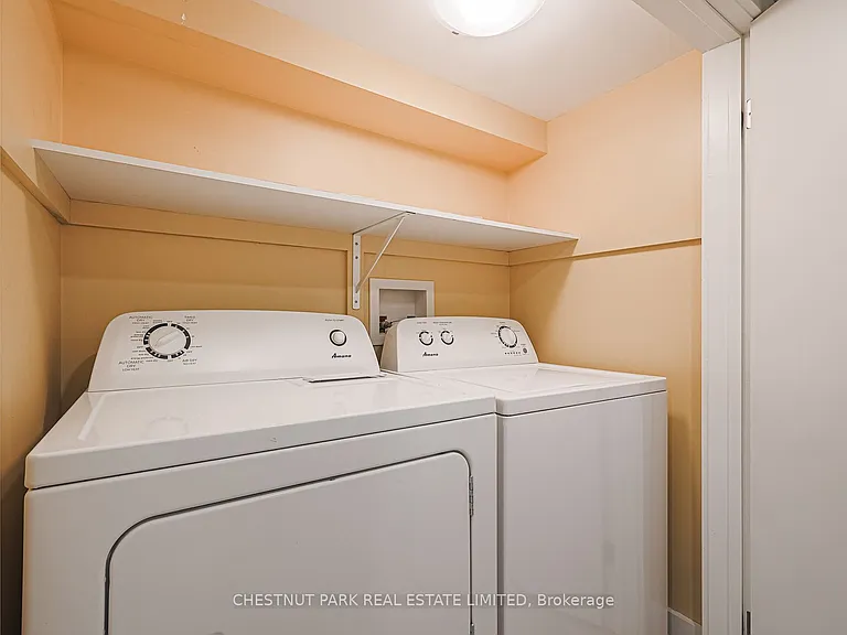 95 Parkside Dr #REAR — Photo 24