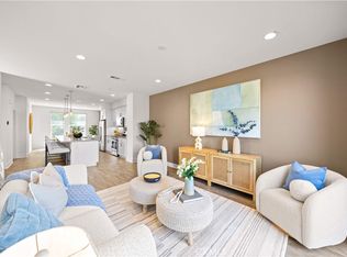 645 W 17th St, Costa Mesa, CA 92627