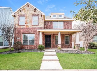 1513 Sycamore St, Aubrey, TX 76227