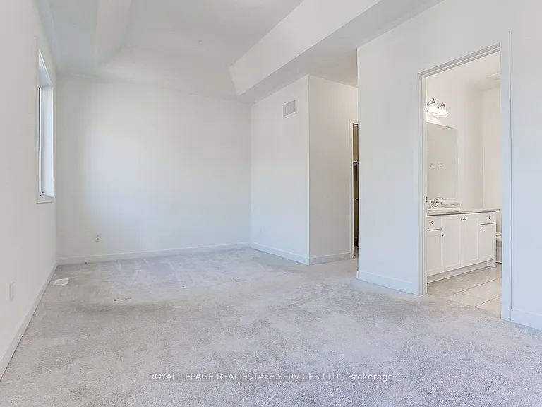 44 Hewison Ave — Photo 22
