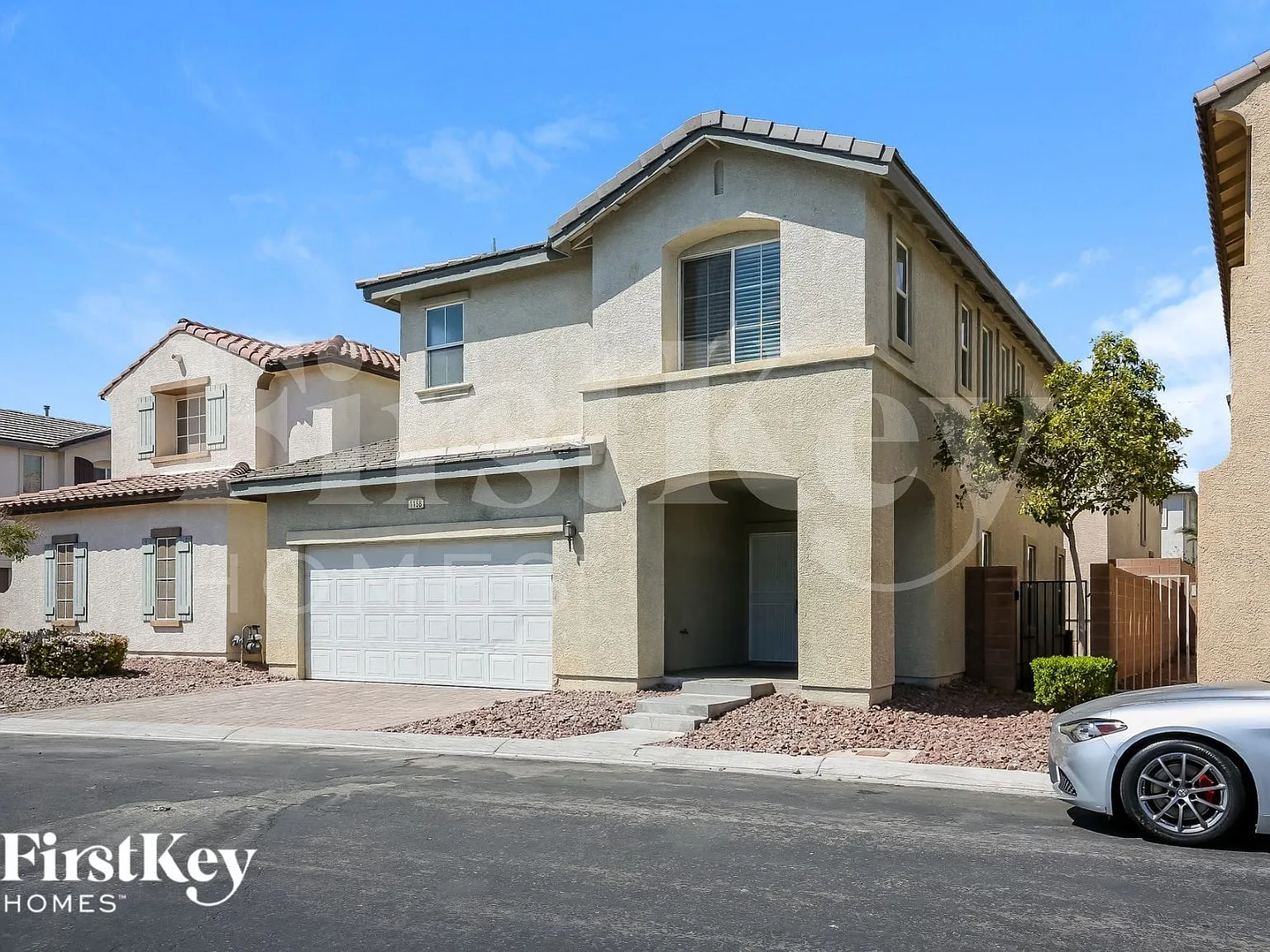 3 bed, 2.5 bath, 1505 sqft, $2,270 — Photo 2