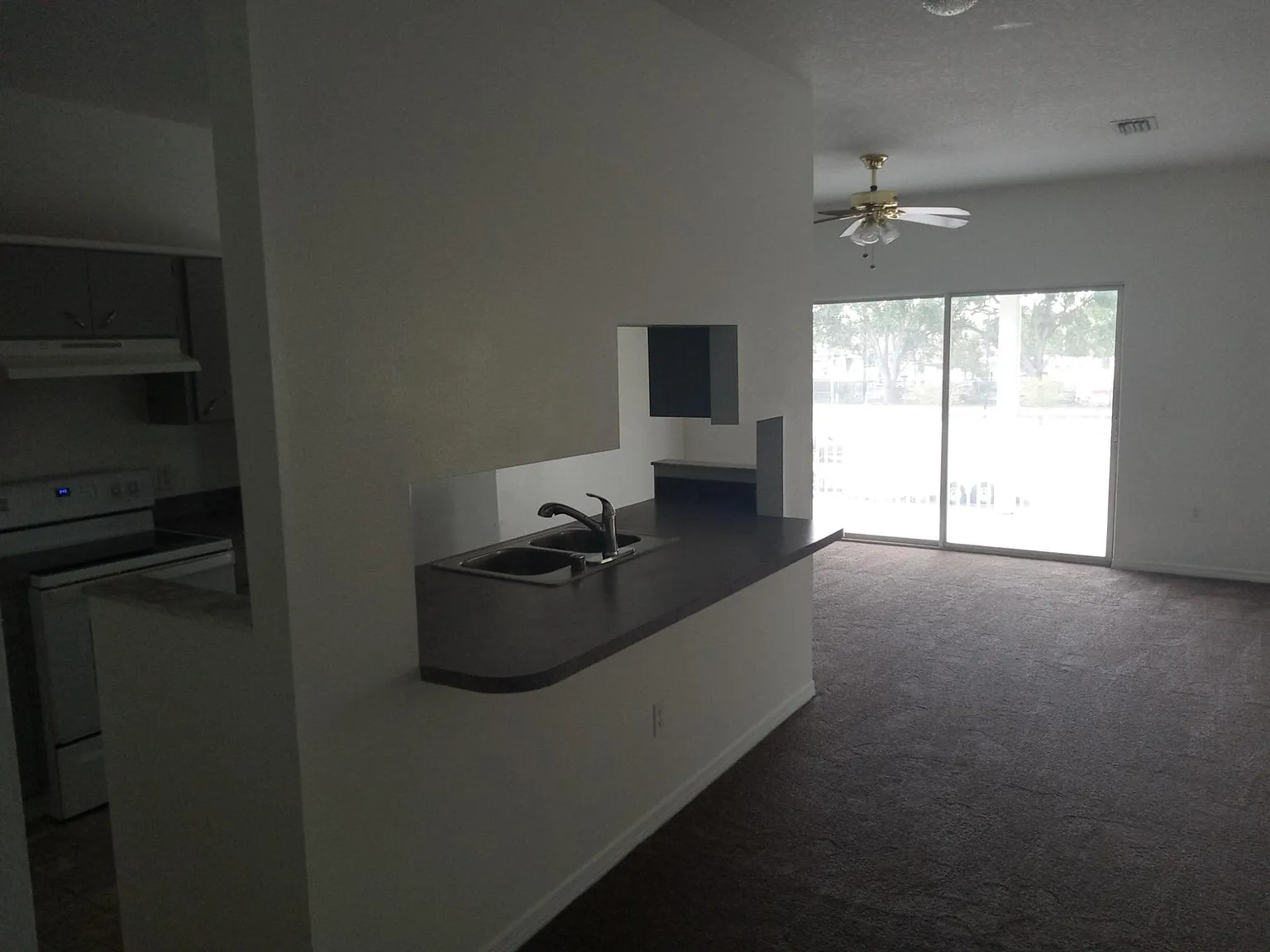 2 bed, 1360 sqft, $1,650 — Photo 2