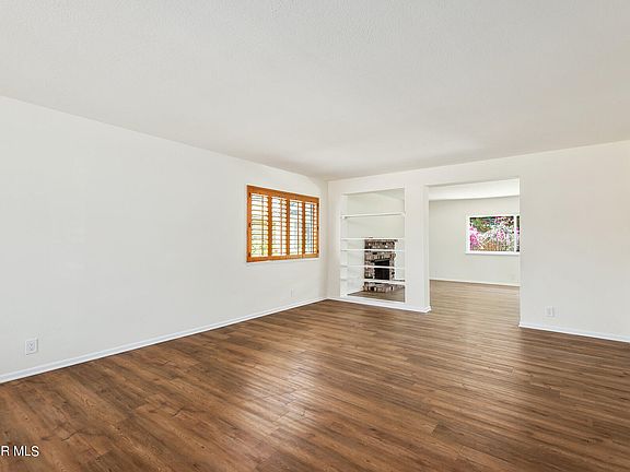 2nd image of 2761 Amber Wood Pl