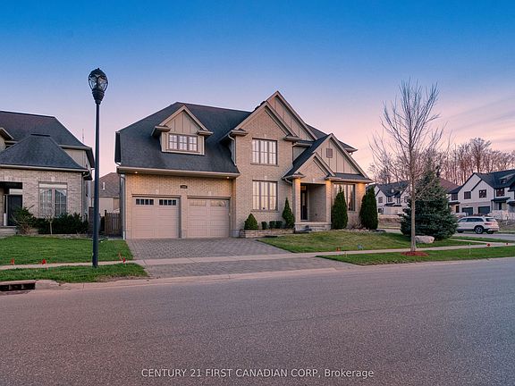 4th image of 1895 Sumac Way