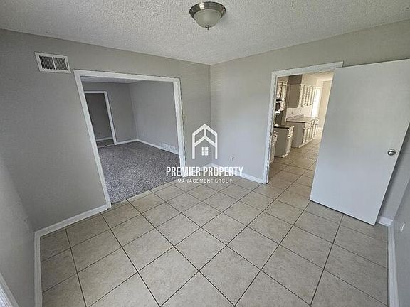 5th image of 5430 Finchwood Ave