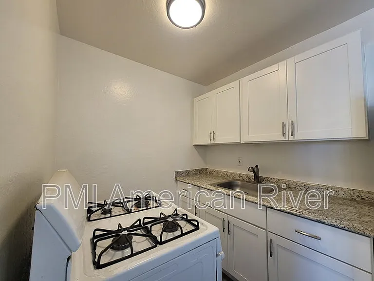 3729 Balsam St #6 — Photo 5