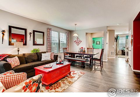 5th image of 3257 Hawthorne Ln