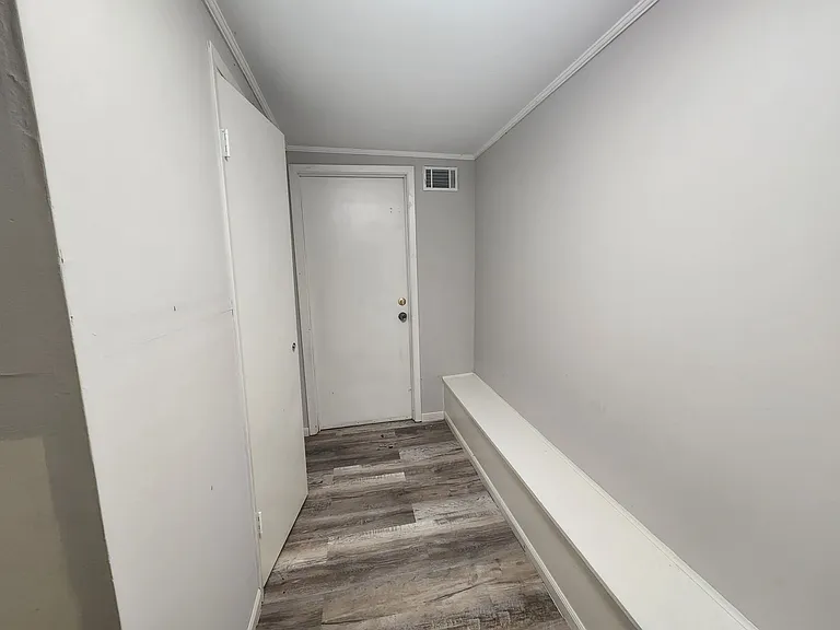 917 Oakview Ave — Photo 22