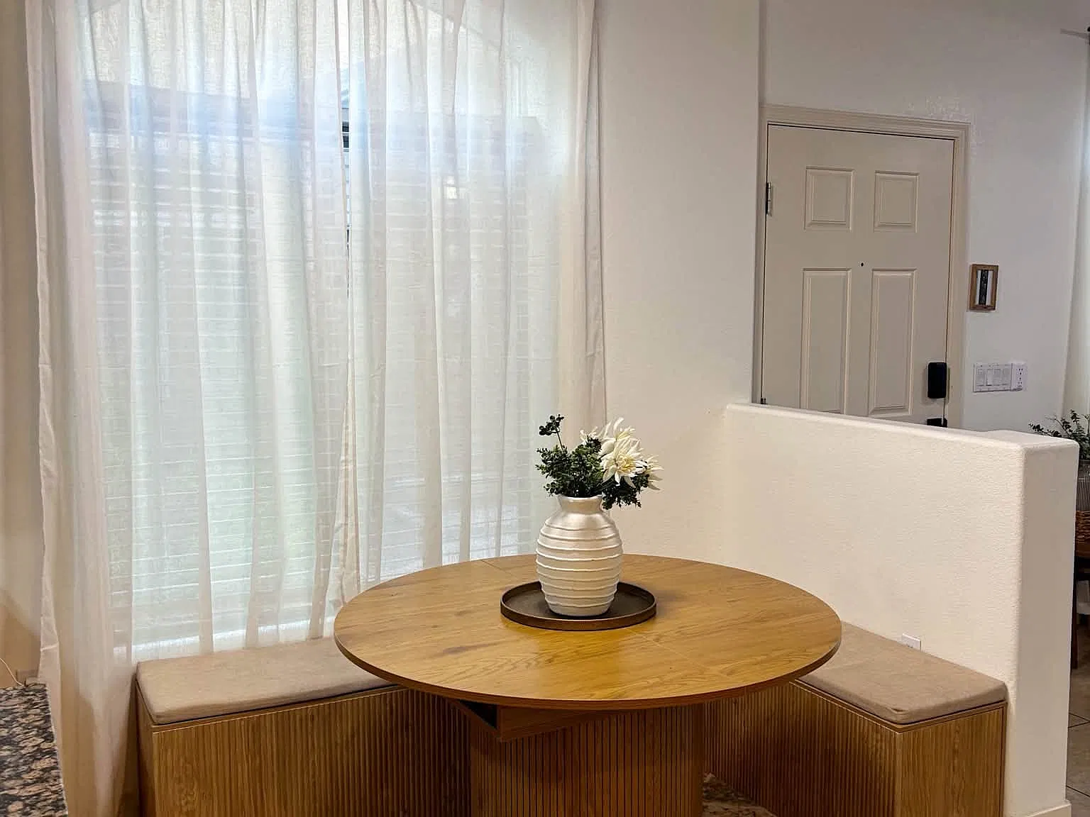 2 bed, 1135 sqft, $2,000 — Photo 3