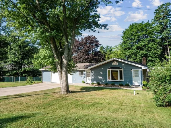 3004 Sauer Dr, Akron, OH 44319
