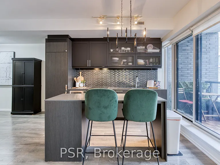 783 Bathurst St #321 — Photo 5