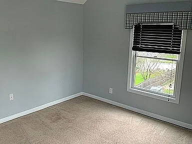1910B Maple Ct — Photo 10