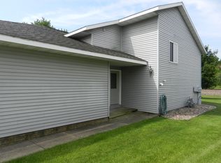 3234 29th Ct S, La Crosse, WI 54601