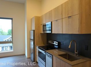 1516 N Emerson St #307, Portland, OR 97217