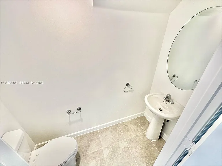 261 SW 159th Way — Photo 6