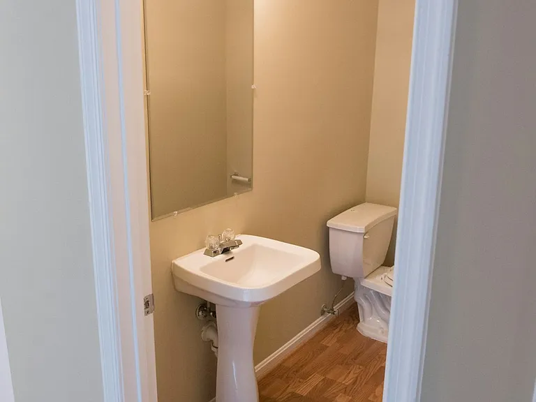 173 Royalty Cir — Photo 27