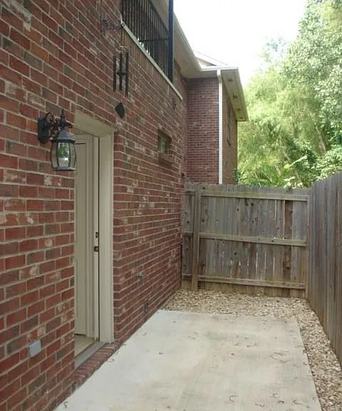 218 Forest Dr — Photo 12