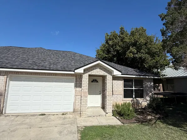 3036 Pine Valley Dr #A, New Braunfels, TX 78130