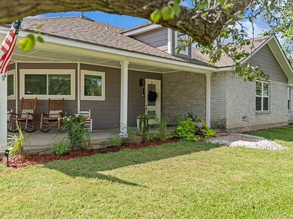 310 Edwards St, Riesel, TX 76682