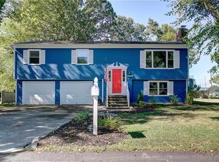 15 Loring Rd, Bristol, RI 02809