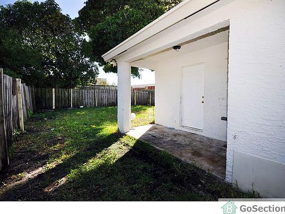 3rd image of 546 18th St