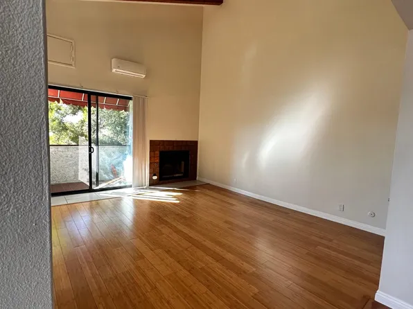 4542 Coldwater Canyon Ave #8B, Studio City, CA 91604