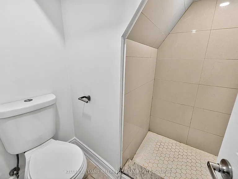 116 Branstone Rd #LOWER FRONT — Photo 8