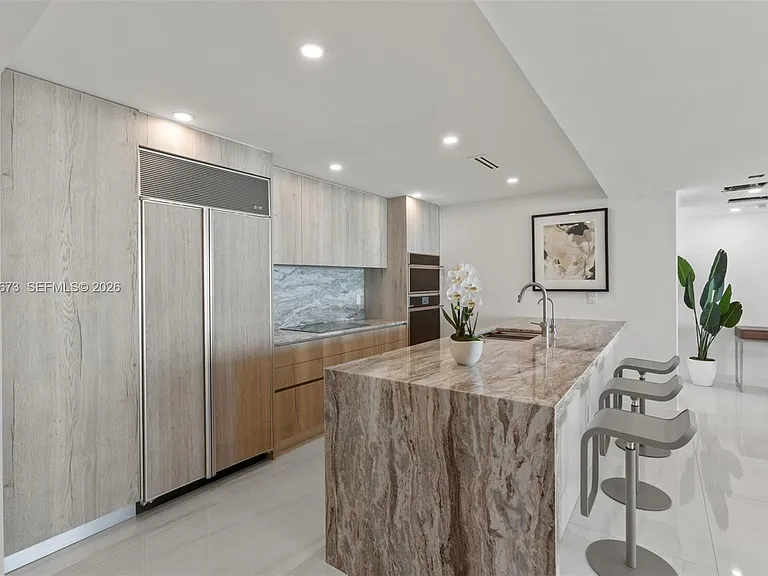 1500 Ocean Dr #1003 — Photo 5