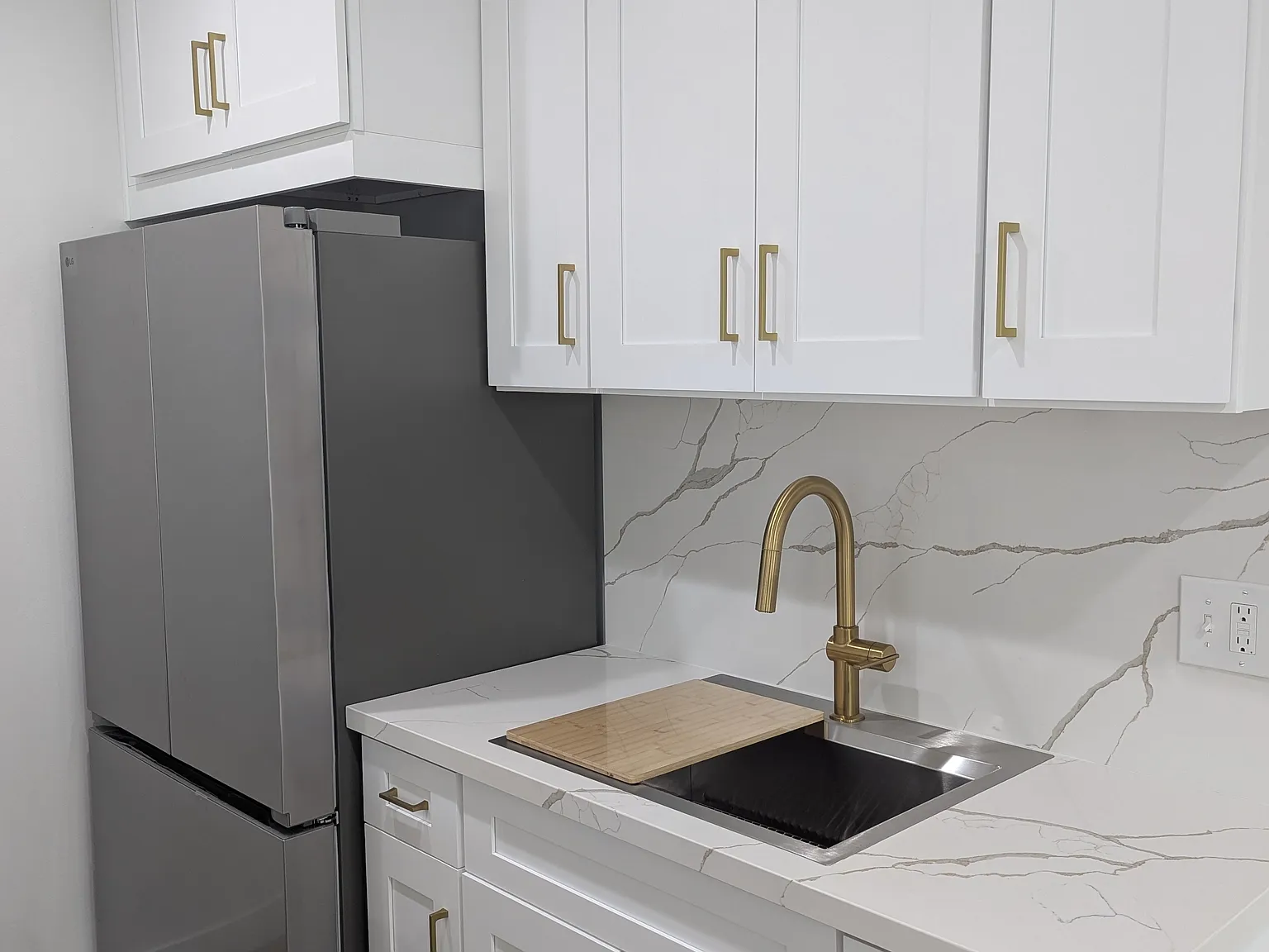 2060 S Spinnaker St — Photo 3
