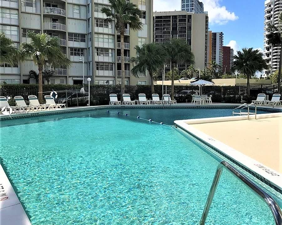 1st image of 1408 Brickell Bay Dr APT 217