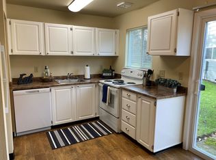 8858 SE Flavel St, Portland, OR 97266